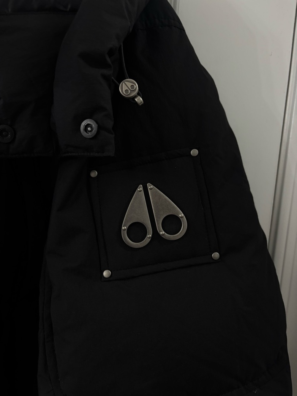 Moose Knuckles Men's Black Quilted Puffer Coat - Picture 6 of 15